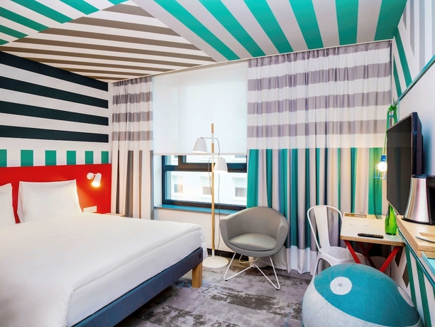 Imagen de la habitación del Hotel Ibis Styles Warszawa Centrum. Foto 8