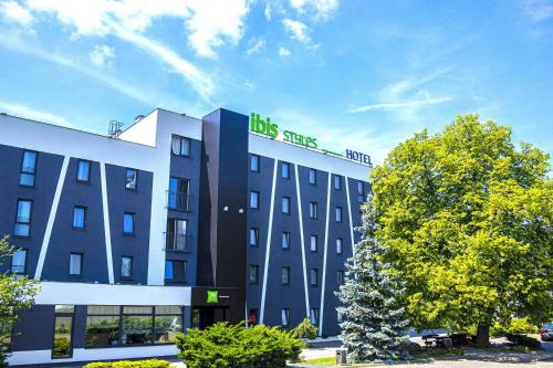 Imagen general del Hotel Ibis Styles Warszawa West. Foto 2