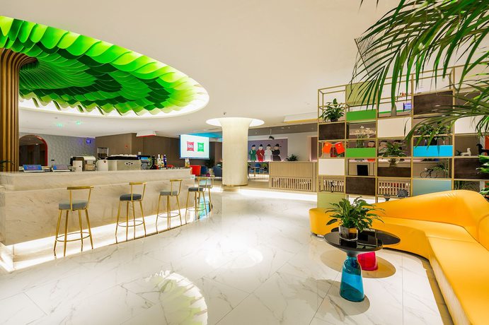 Imagen del bar/restaurante del Hotel Ibis Styles Xi\'an Bell and Drum Tower Square Muslim Quarter. Foto 3
