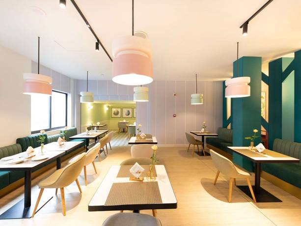 Imagen del bar/restaurante del Hotel Ibis Suzhou Sanxiang Road. Foto 12