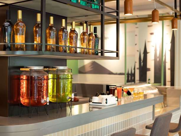 Imagen del bar/restaurante del Hotel Ibis Suzhou Sanxiang Road. Foto 14