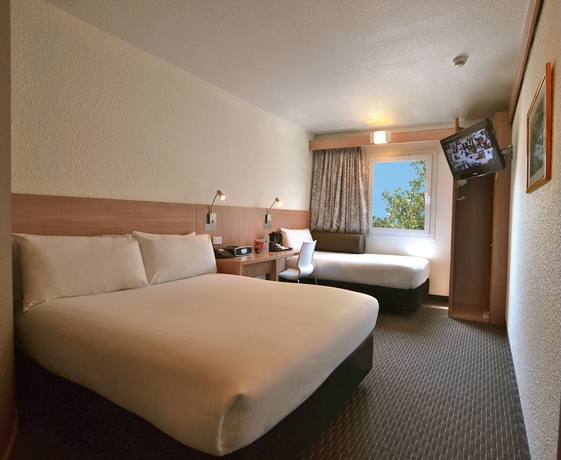 Imagen de la habitación del Hotel Ibis Sydney Airport. Foto 9