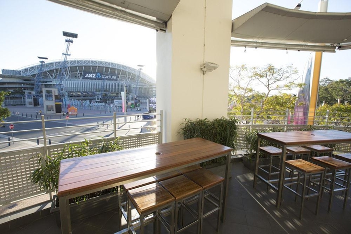Imagen general del Hotel Ibis Sydney Olympic Park. Foto 16