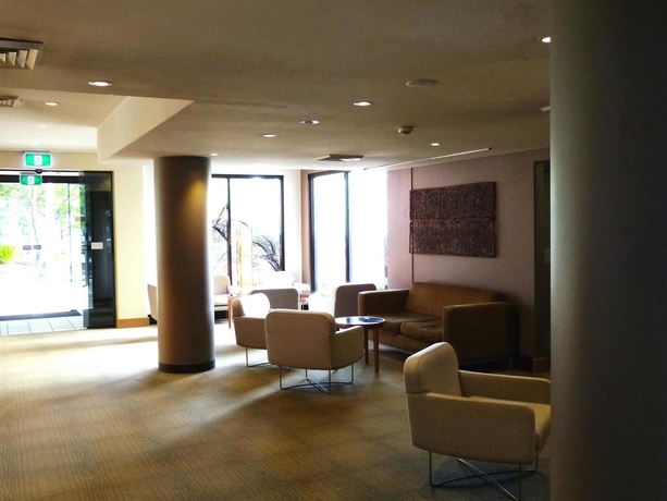 Imagen del bar/restaurante del Hotel Ibis Sydney Thornleigh. Foto 6