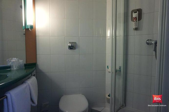 Imagen de la habitación del Hotel Ibis Szczecin Centrum. Foto 9