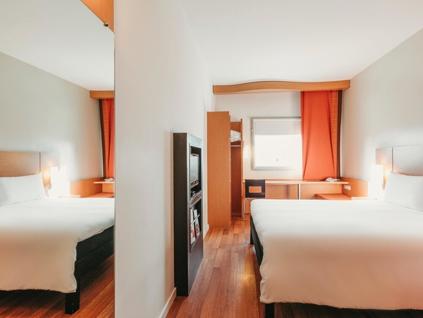 Imagen de la habitación del Hotel Ibis Tanger City Center. Foto 7