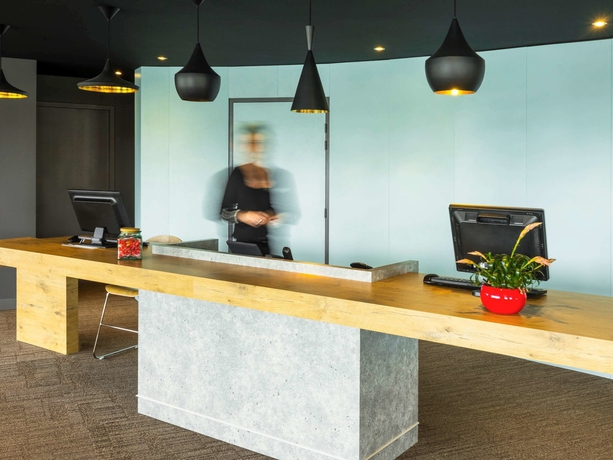 Imagen de los interiores del Hotel Ibis Tarbes Odos. Foto 18