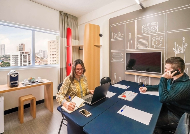 Imagen de la habitación del Hotel Ibis Taubate. Foto 14