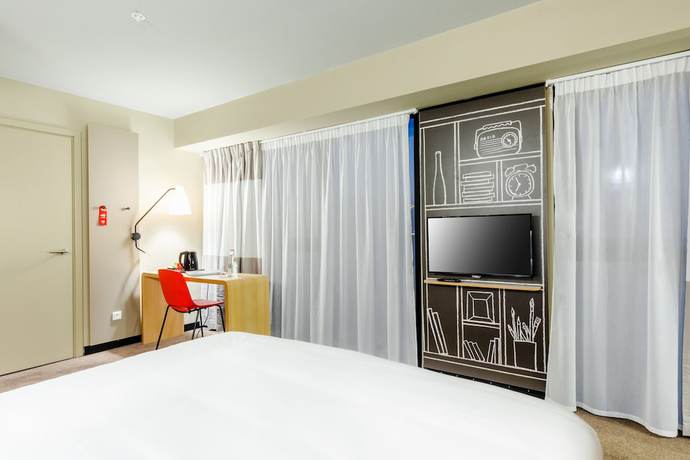 Imagen de la habitación del Hotel Ibis Tbilisi Stadium. Foto 7