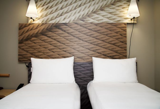 Imagen de la habitación del Hotel Ibis Tbilisi Stadium. Foto 12