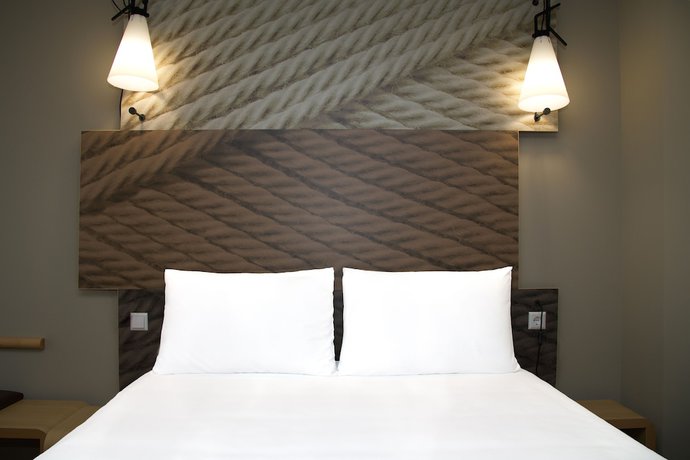 Imagen de la habitación del Hotel Ibis Tbilisi Stadium. Foto 17