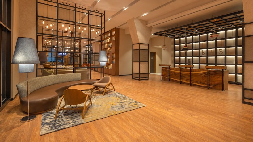 Imagen de los interiores del Hotel Ibis Thane. Foto 19