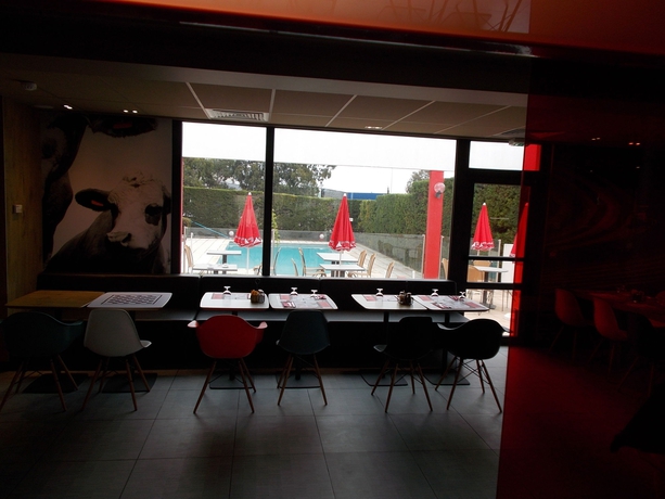 Imagen del bar/restaurante del Hotel Ibis Toulon La Valette. Foto 4