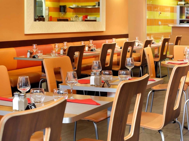 Imagen del bar/restaurante del Hotel Ibis Toulouse Gare Matabiau. Foto 12