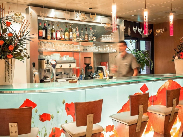 Imagen del bar/restaurante del Hotel Ibis Toulouse Ponts Jumeaux. Foto 7