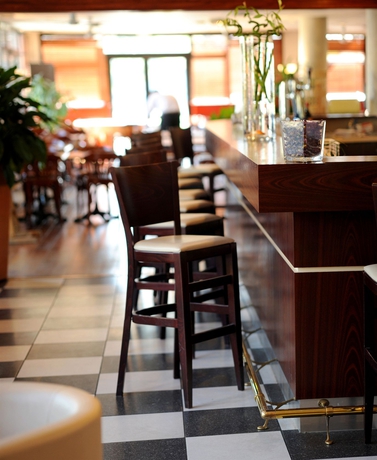 Imagen del bar/restaurante del Hotel Ibis Toulouse Purpan. Foto 2