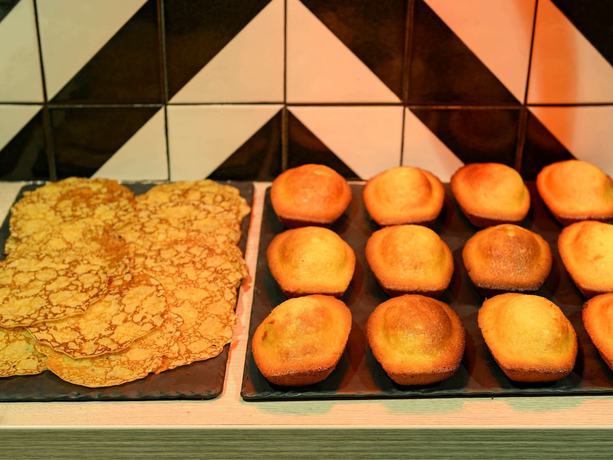 Imagen del bar/restaurante del Hotel Ibis Tour Montparnasse 15eme. Foto 4