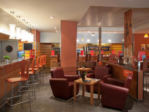 Imagen del bar/restaurante del Hotel Ibis Tours Centre Gare. Foto 5