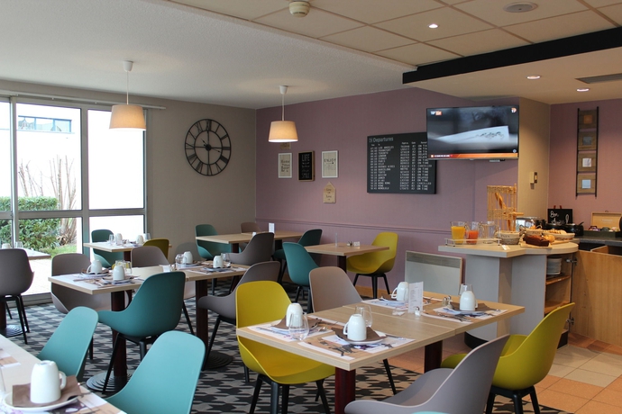 Imagen del bar/restaurante del Hotel Ibis Tours Centre Giraudeau. Foto 8