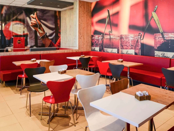 Imagen del bar/restaurante del Hotel Ibis Uberaba. Foto 6