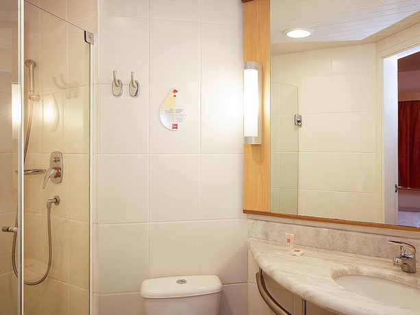Imagen de la habitación del Hotel Ibis Uberlandia. Foto 18