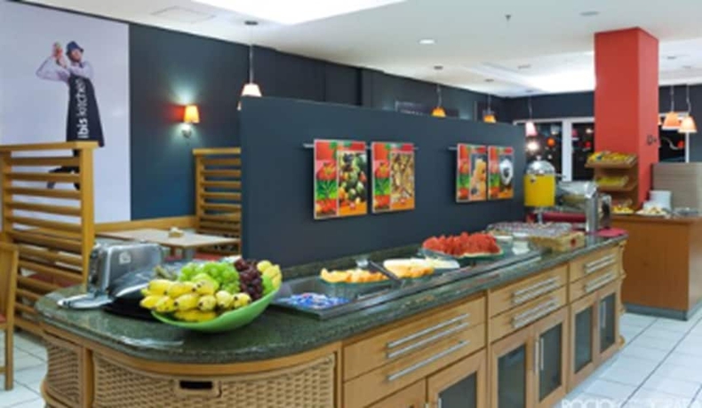 Imagen del bar/restaurante del Hotel Ibis Uberlandia. Foto 6