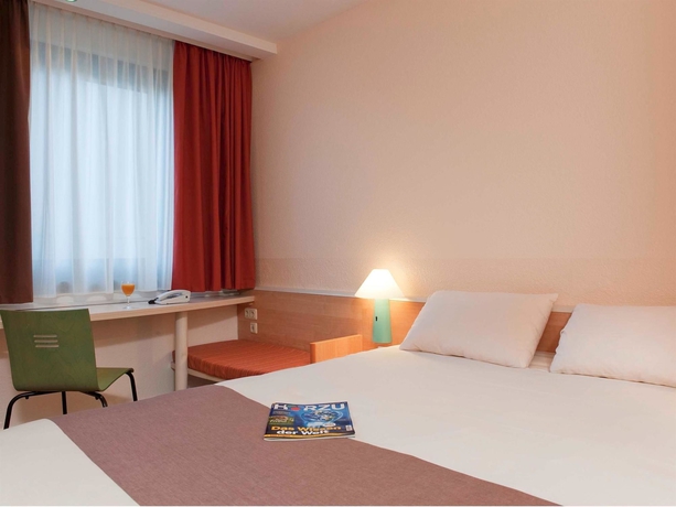 Imagen de la habitación del Hotel Ibis Ulm City. Foto 13