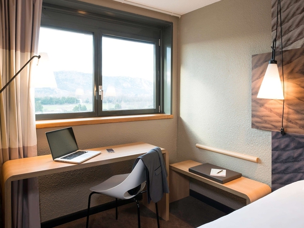 Imagen de la habitación del Hotel Ibis Valence Sud. Foto 17