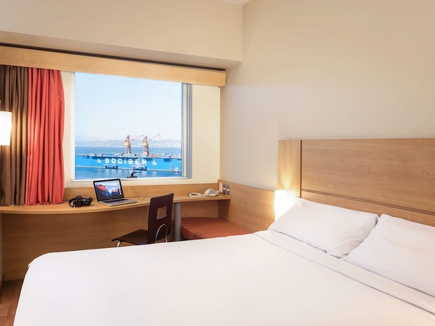 Imagen de la habitación del Hotel Ibis Valparaiso. Foto 14