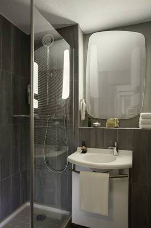 Imagen de la habitación del Hotel Ibis Velizy Jouy-en-josas. Foto 5