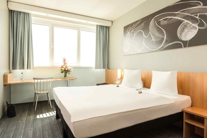 Imagen de la habitación del Hotel Ibis Vienna Airport. Foto 9