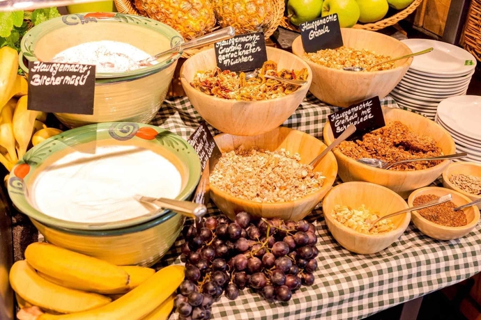 Imagen del bar/restaurante del Hotel Ibis Vienna Airport. Foto 7