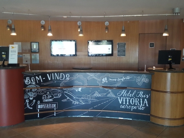 Imagen de los interiores del Hotel Ibis Vitoria Aeroporto. Foto 19