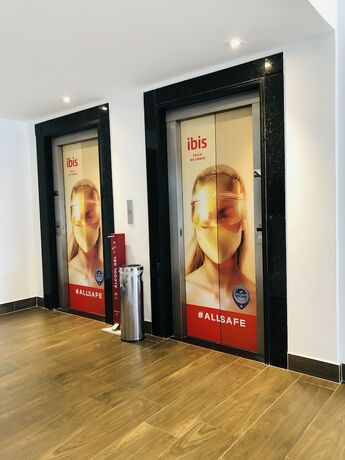 Imagen general del Hotel Ibis Vitoria Praia Do Canto. Foto 6