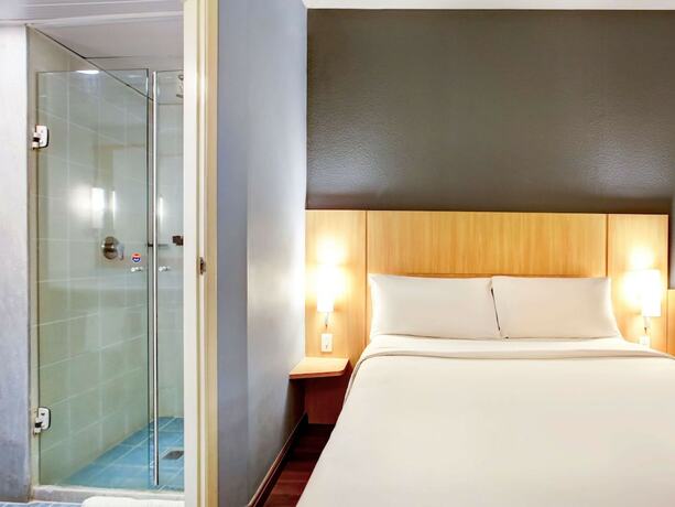 Imagen de la habitación del Hotel Ibis Vitoria Praia Do Canto. Foto 32