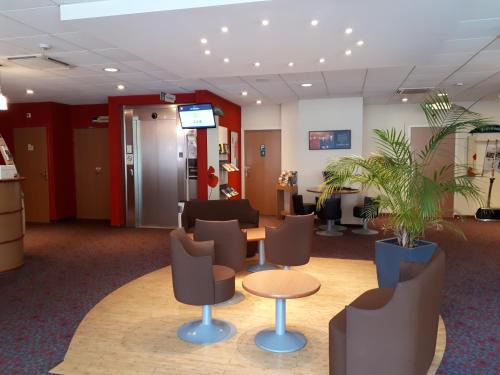 Imagen general del Hotel Ibis Vitré Centre. Foto 7