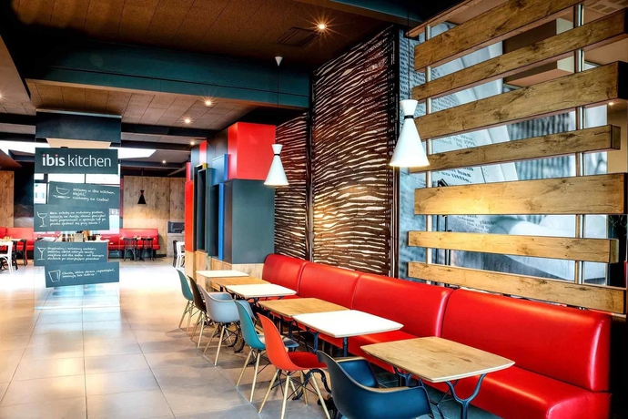 Imagen del bar/restaurante del Hotel Ibis Warszawa Centrum. Foto 5