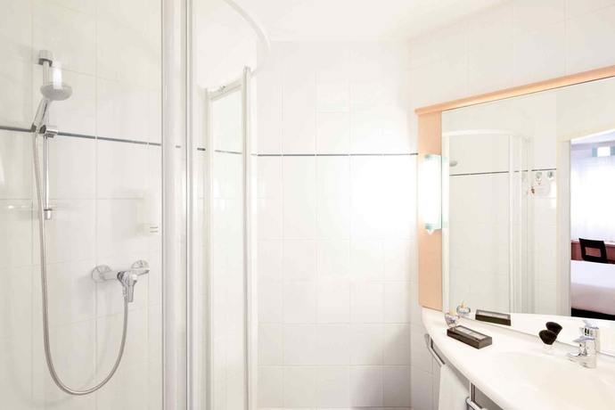 Imagen de la habitación del Hotel Ibis Warszawa Centrum. Foto 11