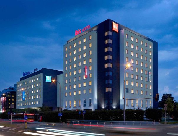 Imagen general del Hotel Ibis Warszawa Reduta. Foto 3