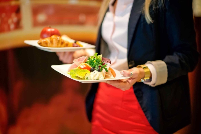 Imagen del bar/restaurante del Hotel Ibis Warszawa Stare Miasto Old Town. Foto 9