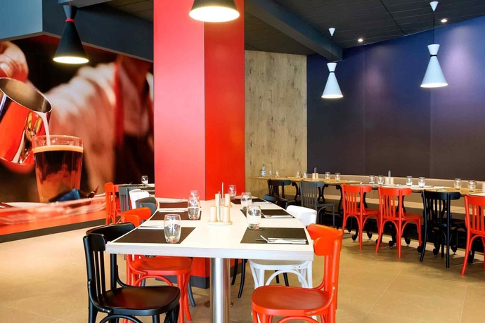 Imagen del bar/restaurante del Hotel Ibis Warszawa Stare Miasto Old Town. Foto 11