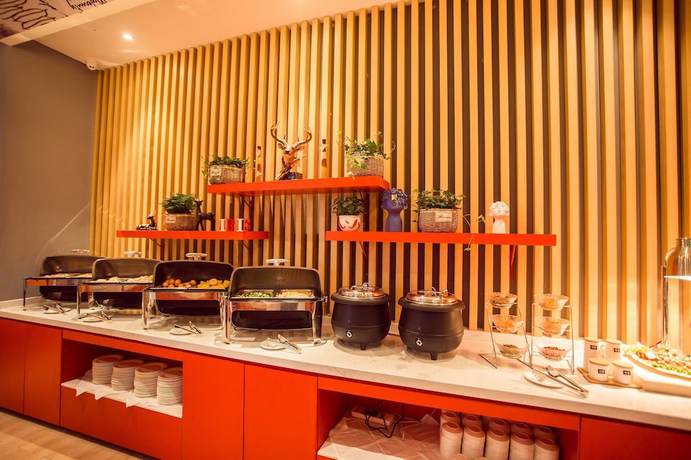 Imagen de los interiores del Hotel Ibis Weihai Oriental New Ground. Foto 19