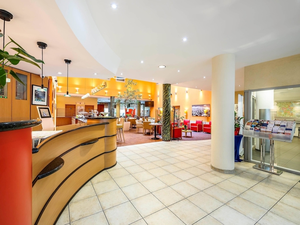 Imagen de los interiores del Hotel Ibis Wien City. Foto 19