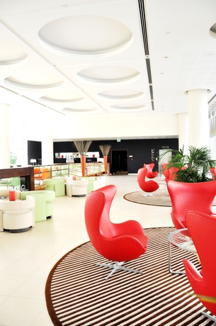 Imagen de los interiores del Hotel Ibis World Trade Centre Dubai. Foto 15