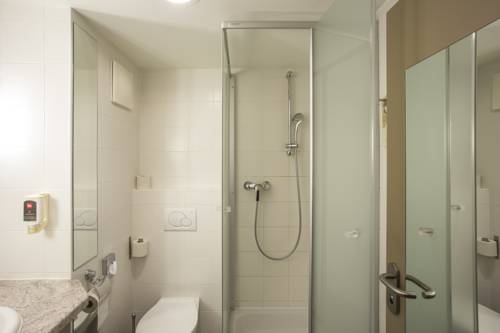 Imagen de la habitación del Hotel Ibis W&ouml;rthersee. Foto 7