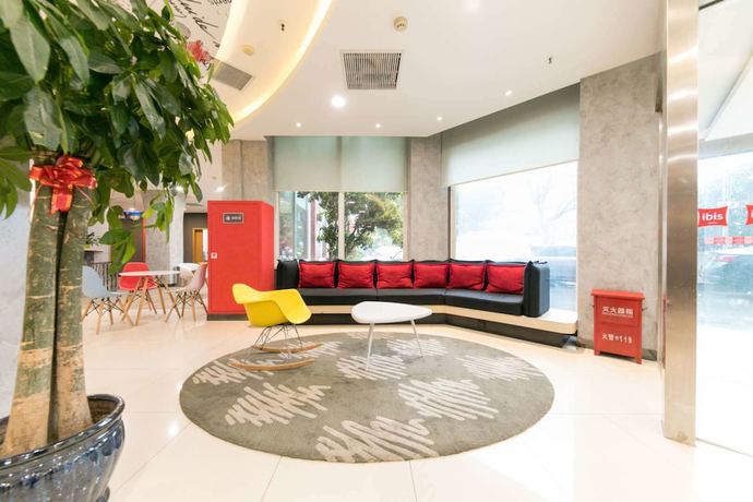 Imagen de los interiores del Hotel Ibis Wuhan Hankou. Foto 10