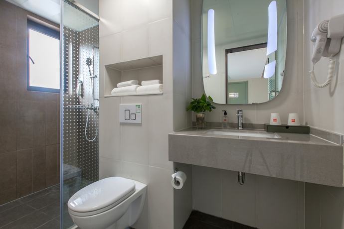 Imagen de los interiores del Hotel Ibis Wuhan Hubu Alley. Foto 19