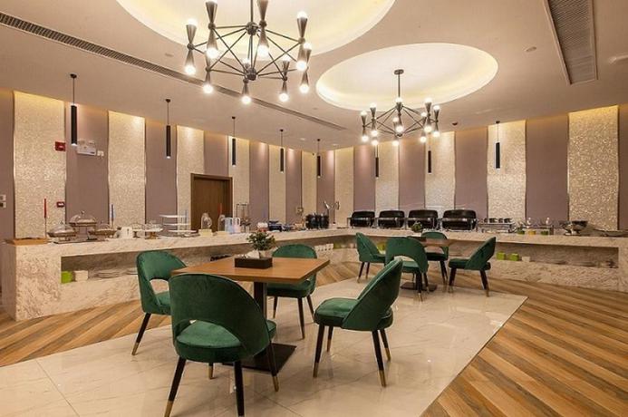Imagen del bar/restaurante del Hotel Ibis Wuhan Optic Valley. Foto 4
