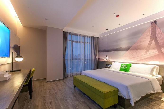 Imagen de la habitación del Hotel Ibis Wuhan Optic Valley. Foto 10