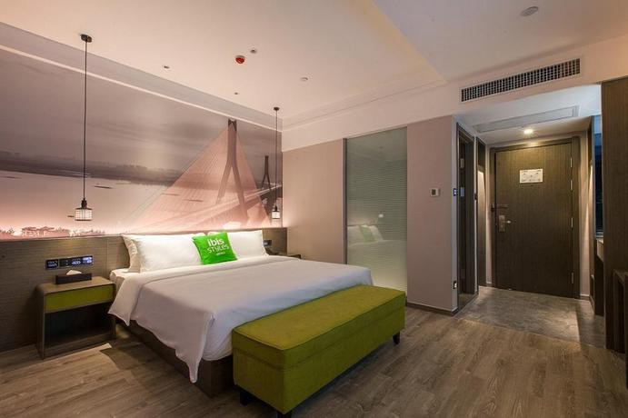 Imagen de la habitación del Hotel Ibis Wuhan Optic Valley. Foto 13